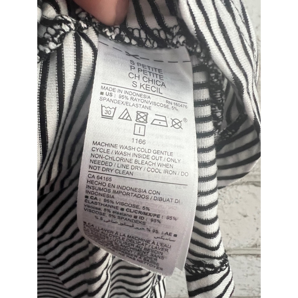Women's Old Navy Dress, S Petite, Black & White Stripes - Picture 5 of 5